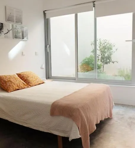 Design Apartment Near City Center, Cool Popular Neighborhood
