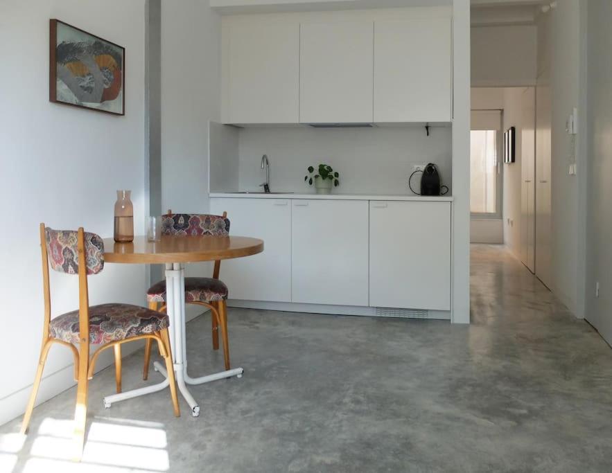 Design Near Center, Cool Popular Neighborhood Apartment